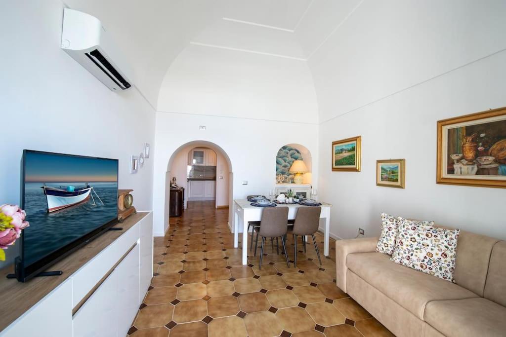 Holiday Paradise, In The Heart Of Praiano เวตติกา มัจจอเร ภายนอก รูปภาพ