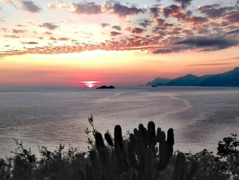 Holiday Paradise, In The Heart Of Praiano เวตติกา มัจจอเร ภายนอก รูปภาพ